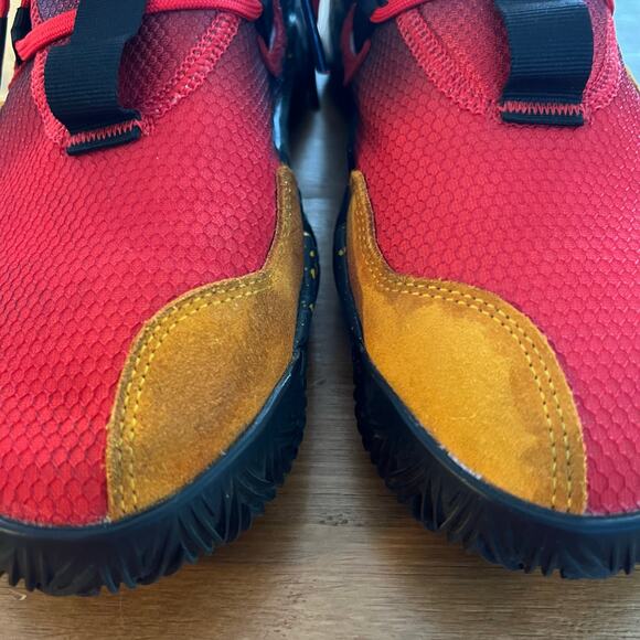 Adidas Trae Young 1 GY3772 Men’s Size 9 Red Black Basketball Shoes Atlanta Hawks - Picture 3 of 11